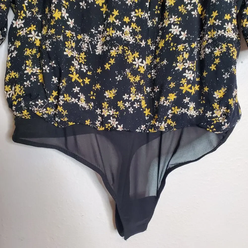 Free People Dessa Dark Ditsy Floral Puff Sleeve Bodysuit M Black Cutout Fairy
